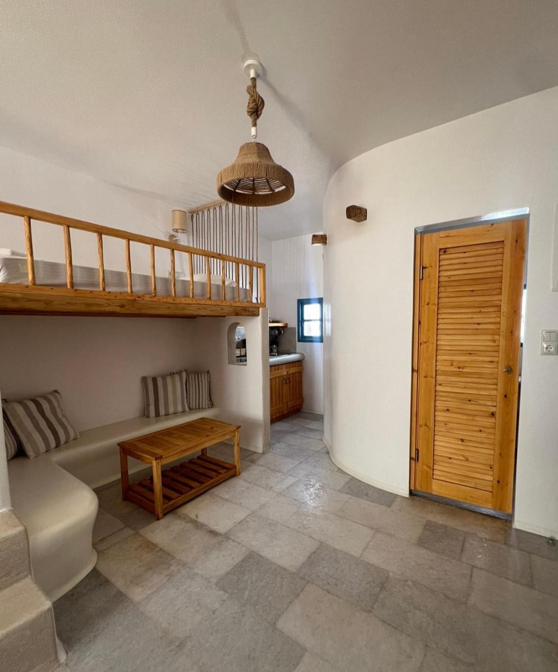 Blue In Naxos Hotel Naxos City ภายนอก รูปภาพ