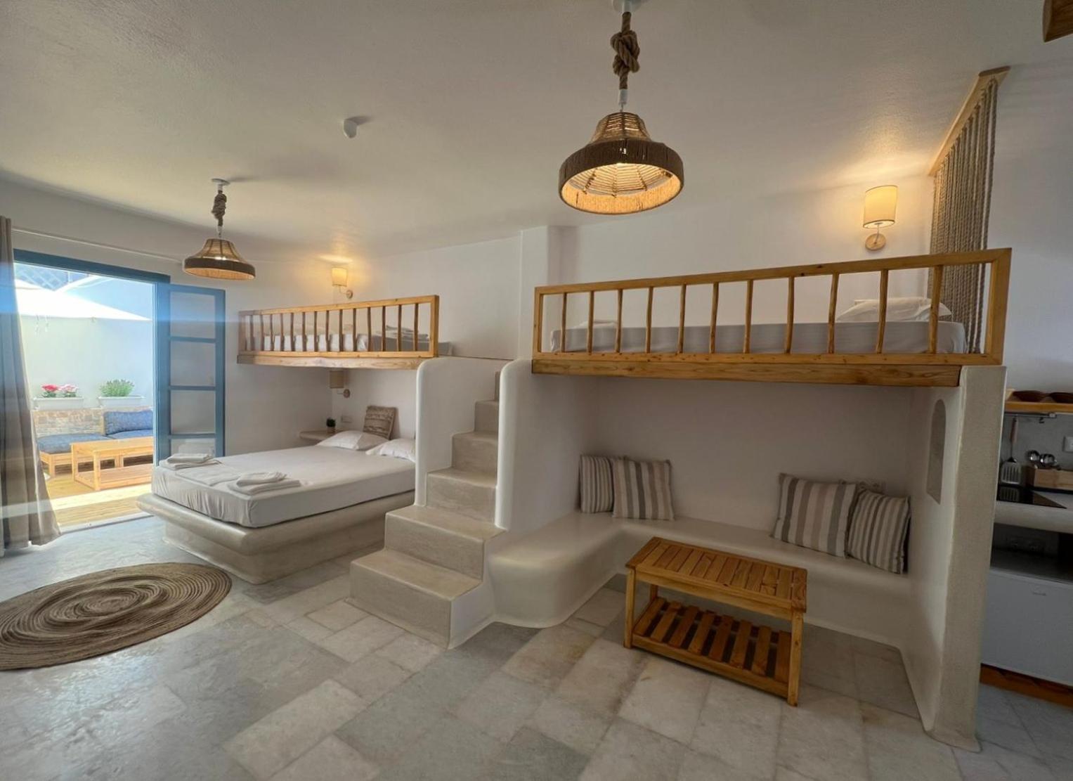 Blue In Naxos Hotel Naxos City ภายนอก รูปภาพ