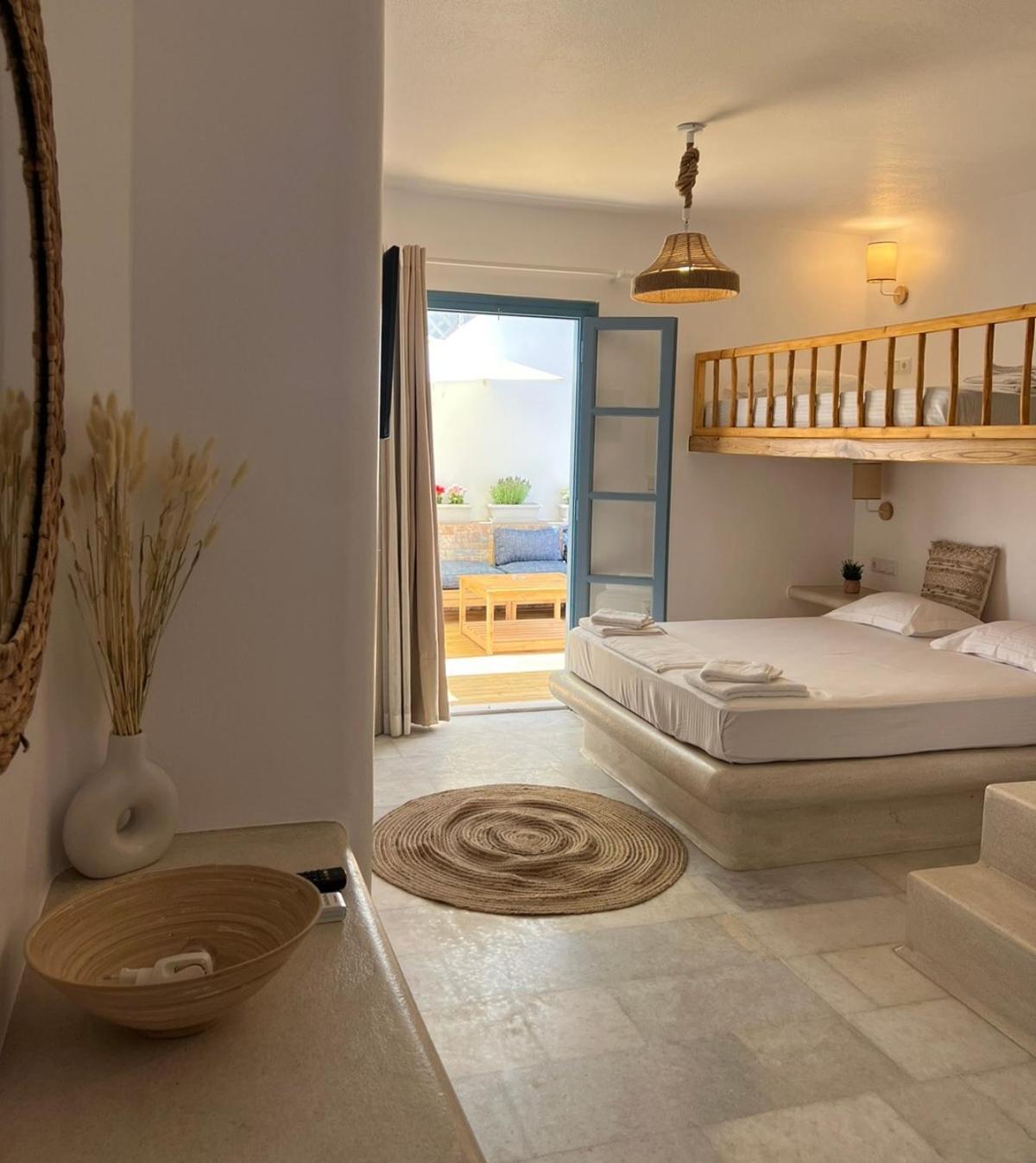 Blue In Naxos Hotel Naxos City ภายนอก รูปภาพ